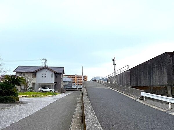 周辺環境（分譲地 西側道路）