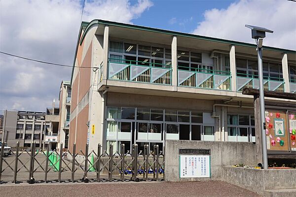 高知市立江陽小学校（950m）