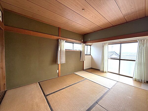 2階和室約8.5帖