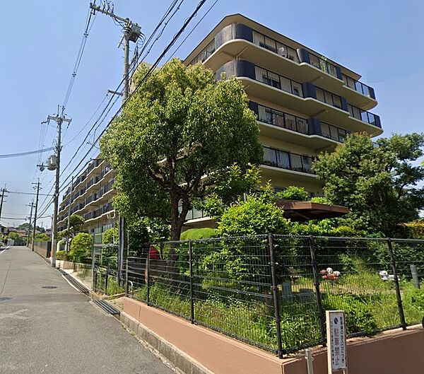 外観：327002856329