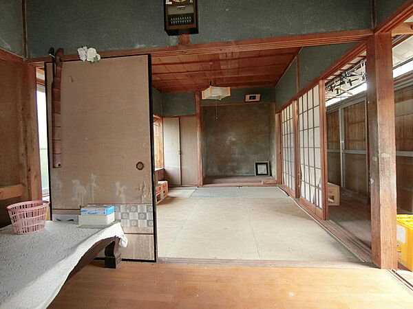 未登記建物室内