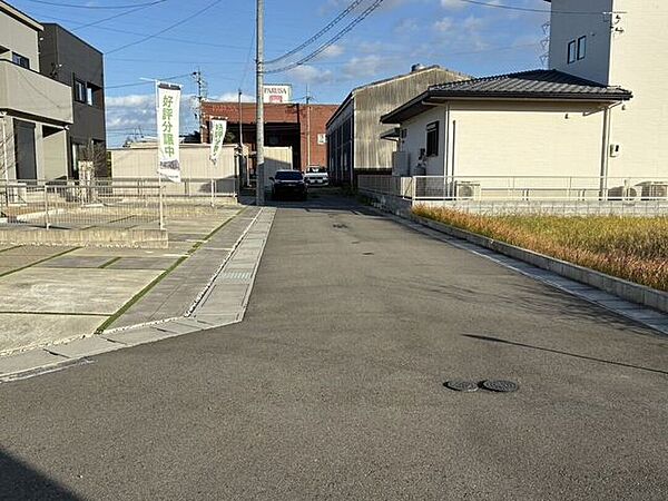 前面道路含む現地写真