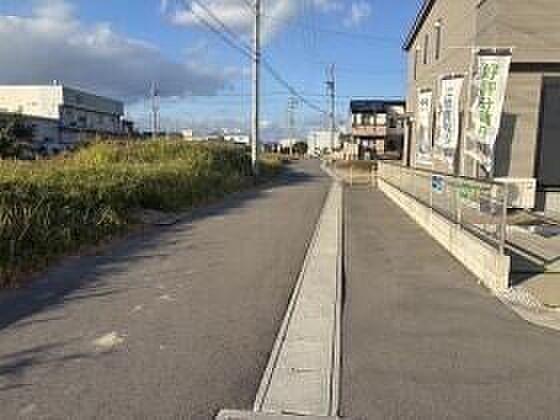 前面道路含む現地写真