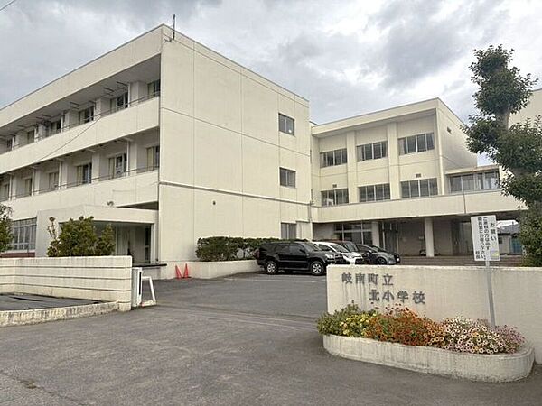 岐南町立北小学校 770m