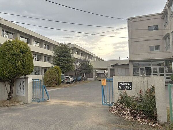 岐南町立東小学校 700m