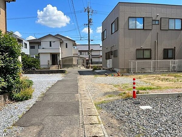 前面道路含む現地写真
