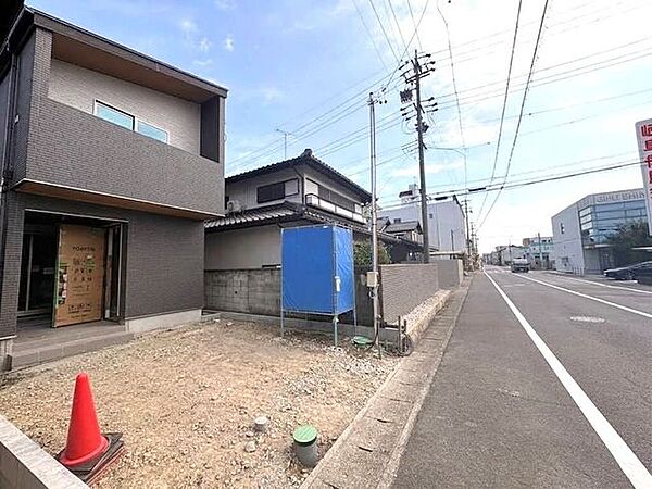 前面道路含む現地写真