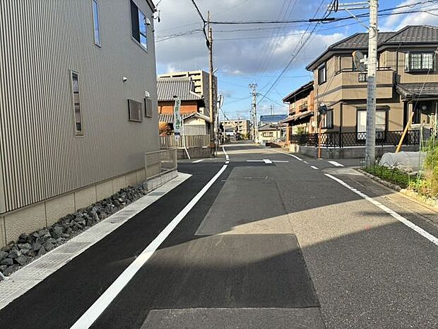 前面道路含む現地写真