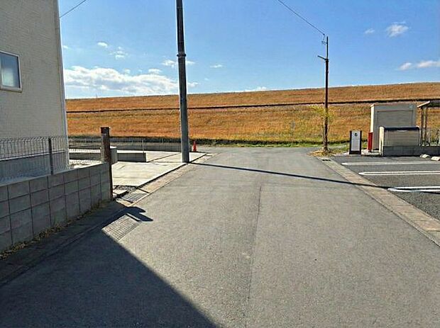 前面道路含む現地写真