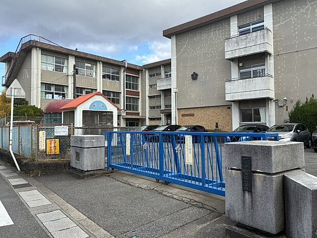 本荘小学校 600m