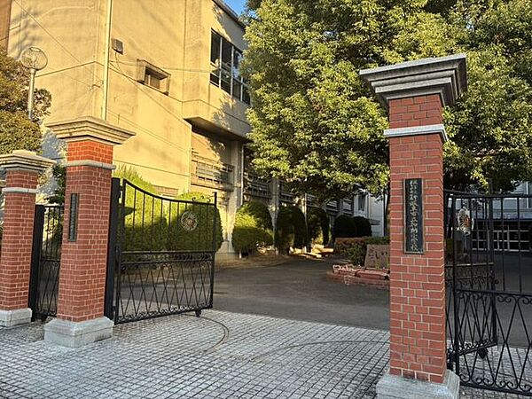 加納小学校 400m