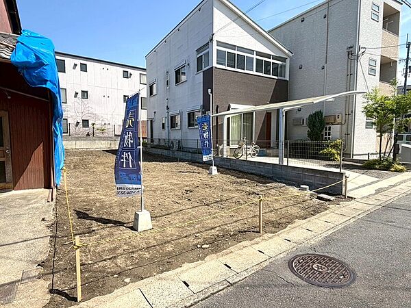 南向きにつき陽当たり良好です♪