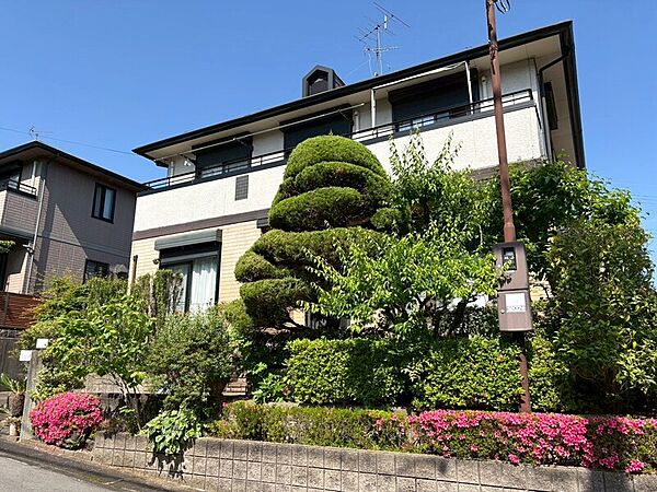 敷地面積約54．9坪と広々！駐車場・お庭付き♪