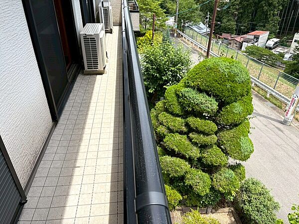 南東向きのワイドバルコニー！お洗濯物も乾きやすいです♪
