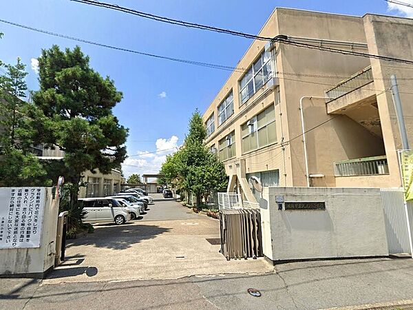 城陽市立久津川小学校