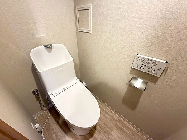 Ｒ8年7月トイレ新調！温水洗浄便座付きトイレです♪