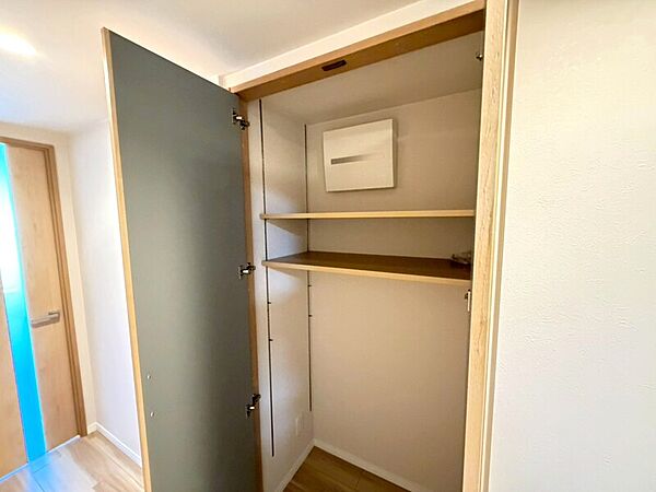 全居室収納＋廊下にも収納付きでお荷物スッキリ片付きます♪