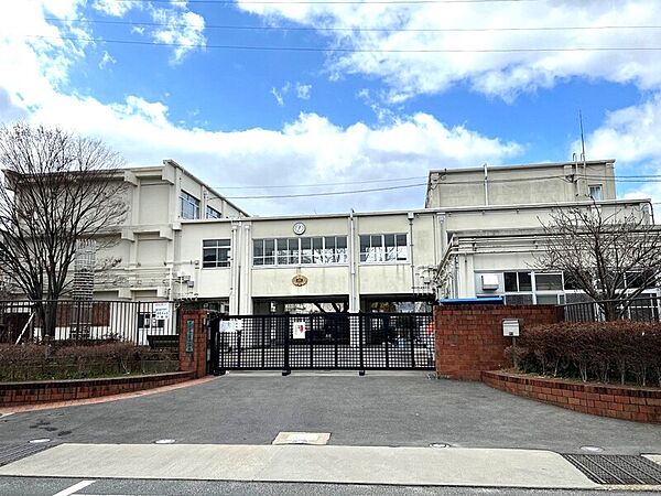 京都市立山階南小学校