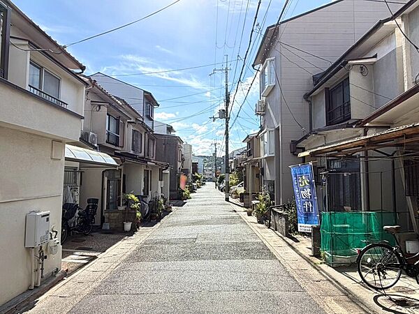 前面道路幅員約5ｍあり
