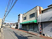 公道：西側約6ｍ／接面約9．5ｍ　広々とした幅員・接道ですので陽当たり良好です♪
