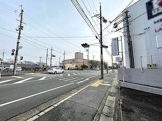 天神川通に面す...