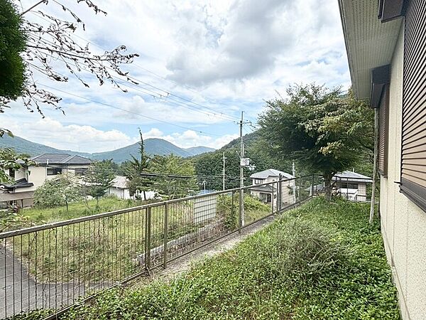 陽当たり良好な広々としたお庭スペース！家庭菜園も可能です♪