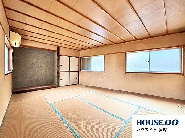 趣ある床の間が和室の魅力を引き立てます◎季節の花や小物を飾って楽しめます♪