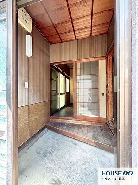 玄関を拡大表示