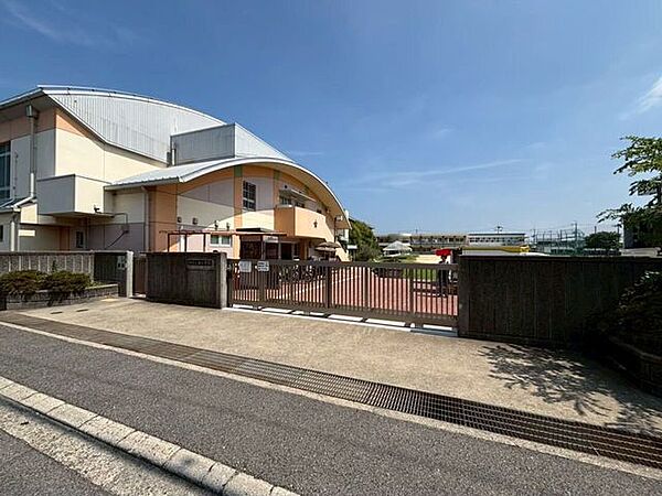 貝塚市立西小学校 1000m