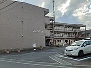 金剛駅より徒歩5分 1階 築28年5ヶ月の賃貸物件