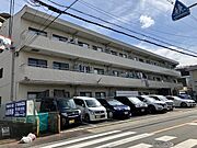 初芝駅より徒歩8分 1階 築31年10ヶ月の賃貸物件
