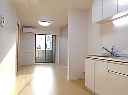 フォンデ 102 1階1LDKのリビング/ダイニング