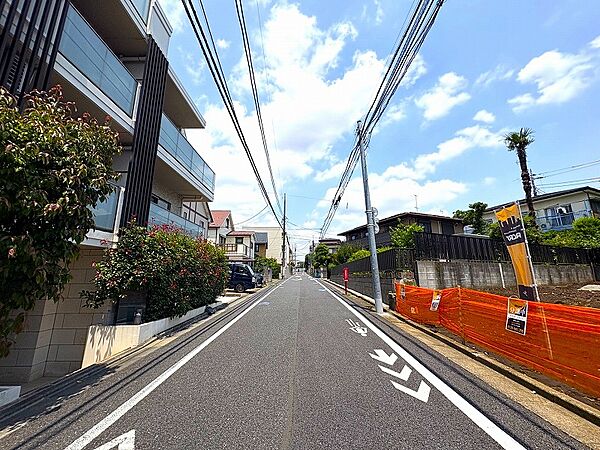 前面道路含む現地土地写真