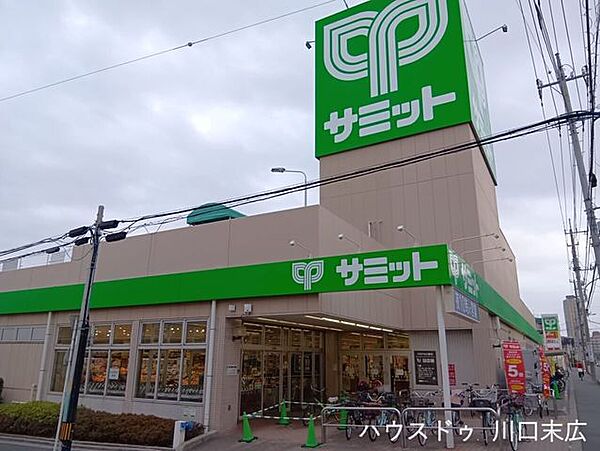 サミットストア川口青木店生鮮食品やお惣菜が充実し、毎日の食卓を豊かに彩ります。（9:00～22:00）まで営業しており仕事帰りにも立ち寄りやすく、日々の買い物をサポートしてくれる便利なお店です…
