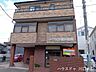 周辺：みやおか歯科医院キッズスペース完備でお子様連れも安心。（平日9:30～19:00※水・土短縮）急な歯のトラブルや定期検診にも通いやすく、家族の健康を身近で守る心強い存在です。 330m