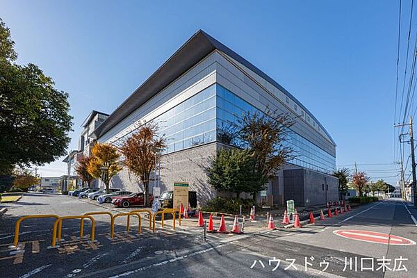 川口市東スポーツセンター屋内温水プールやジムを備えた公共施設。一年中水泳や運動を楽しめ、健康維持に最適です。身近にスポーツ施設がある環境は健やかな毎日を支える大きな魅力。暮らしに活力を与える利便性…