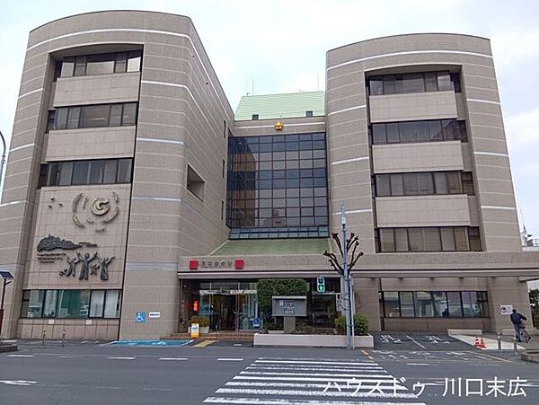 川口警察署 230m
