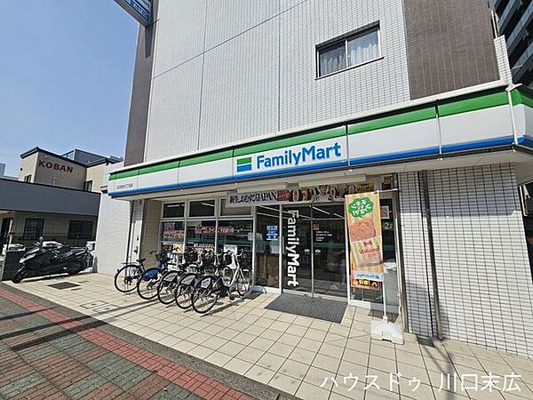 ファミリーマート 川口並木三丁目店24時間営業で、早朝や深夜でも時間を気にせず立ち寄れる身近な店舗です。食料品から日用雑貨まで幅広い品揃えがあり、急な買い物や日々の生活をしっかりとサポートしてくれ…