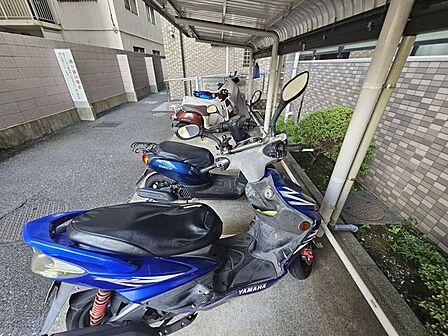 バイク置き場