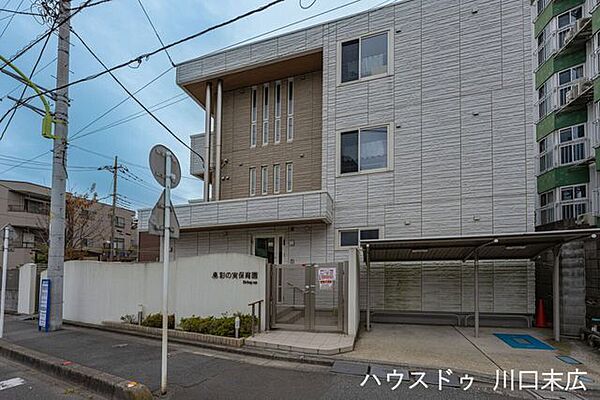 彩の実保育園 共育（ともいく）を理念に掲げ、ご家庭と保育園が一緒に子育てを支えるアットホームな場。セキュリティはオートロック＋セコムで安全性も高く、きめ細やかな保育と四季折々の行事が子供たちの成長を…