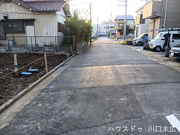 前面道路含む現地写真