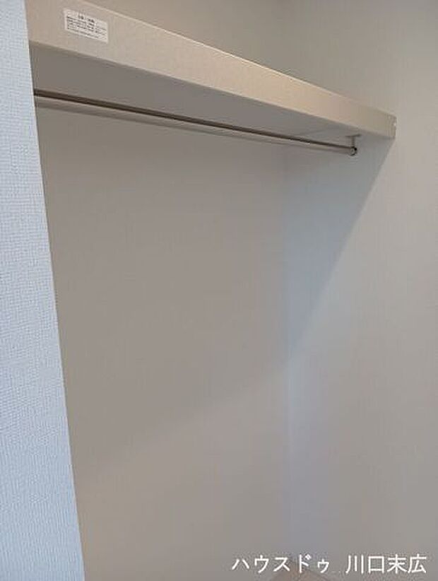 全室にこのWICが備わっているからこそ、お部屋を最大限に広く、美しく使い続けることができます。