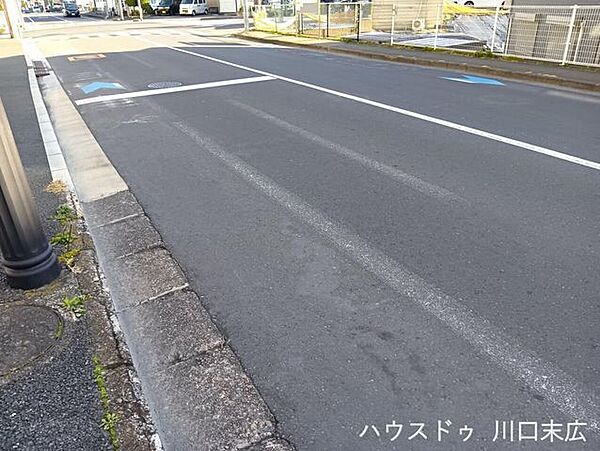 前面道路含む現地写真