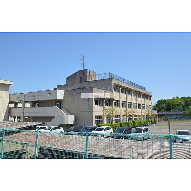 入間市立西武中学校