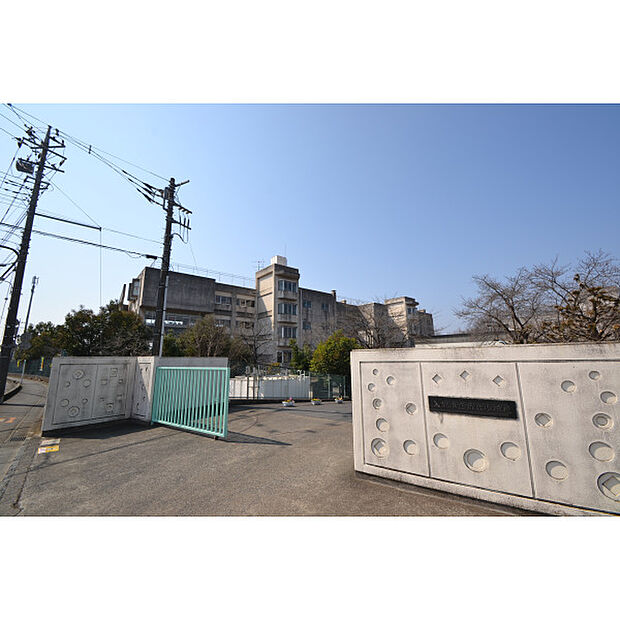高倉小学校