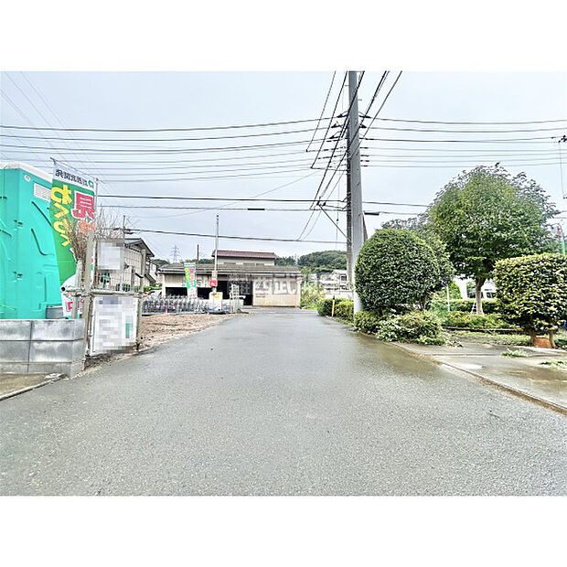 前面道路(9月7日撮影)