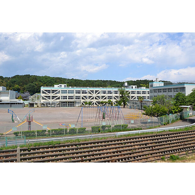 金子小学校