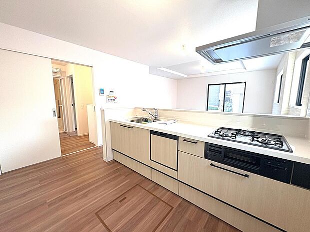 食器洗い乾燥機付きで面倒な洗い物が楽に。