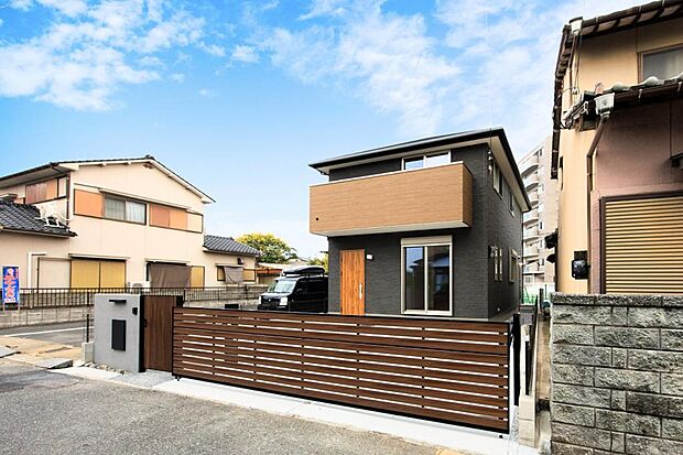 ≪太陽光発電パネル搭載！≫