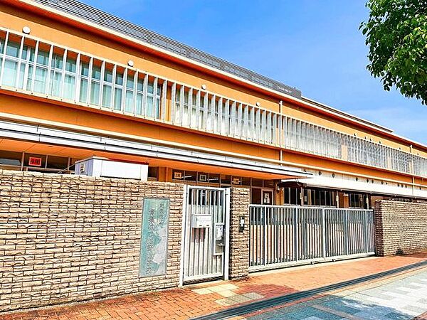 和泉市立青葉はつが野小学校 850m